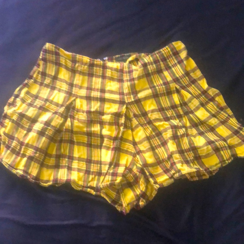 Old y2k yellow plaid skort